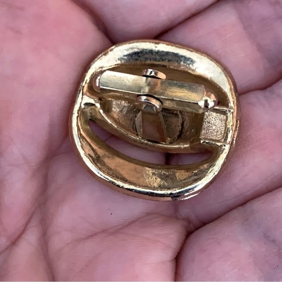 VINTAGE Gold Tone Cuff Links and Tie Pin or Brooch - Picture 4 of 6